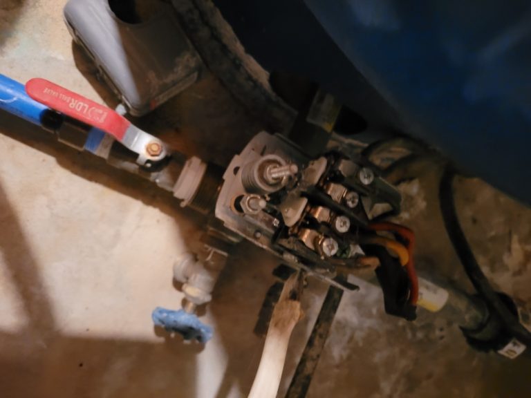 How To Tell If The Pressure Switch On Your Well Is Bad ManMadeDIY