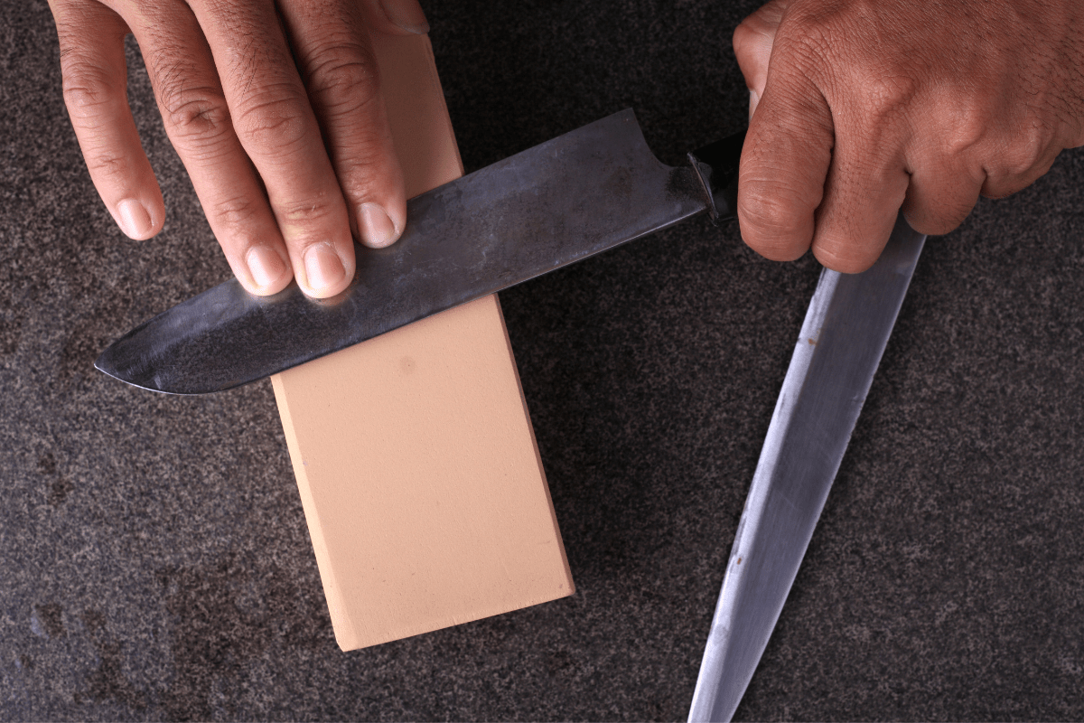 How To Get Your Knife Razor Sharp // Knife Sharpening In 6 Steps