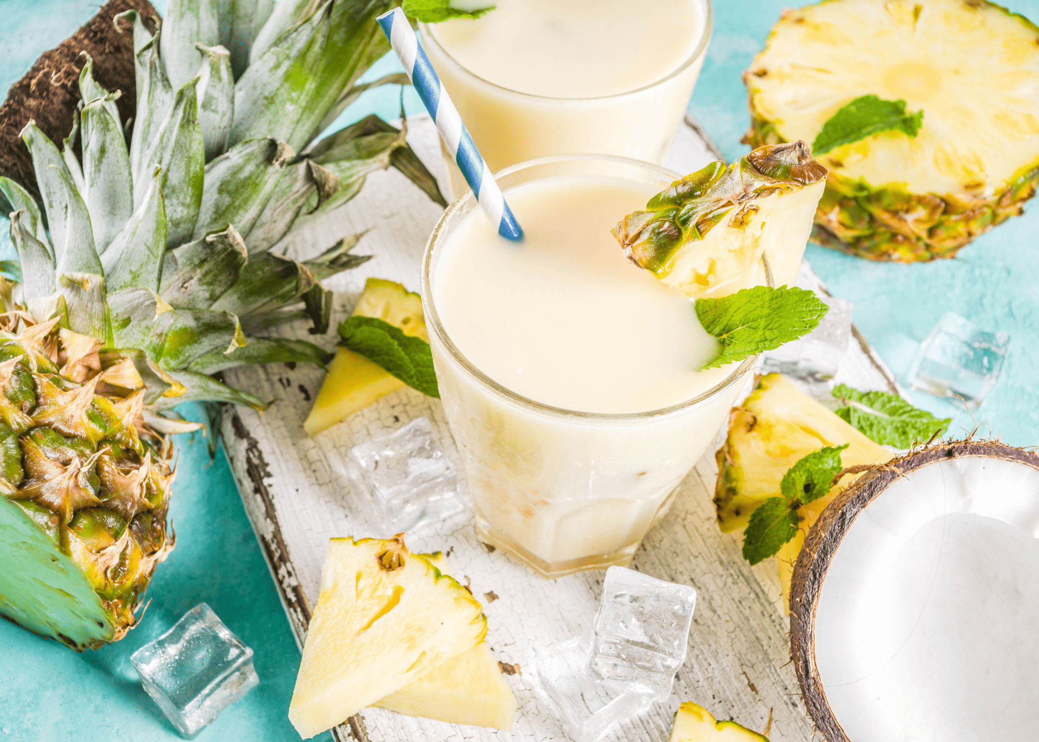 Piña Colada cocktail with pineapples