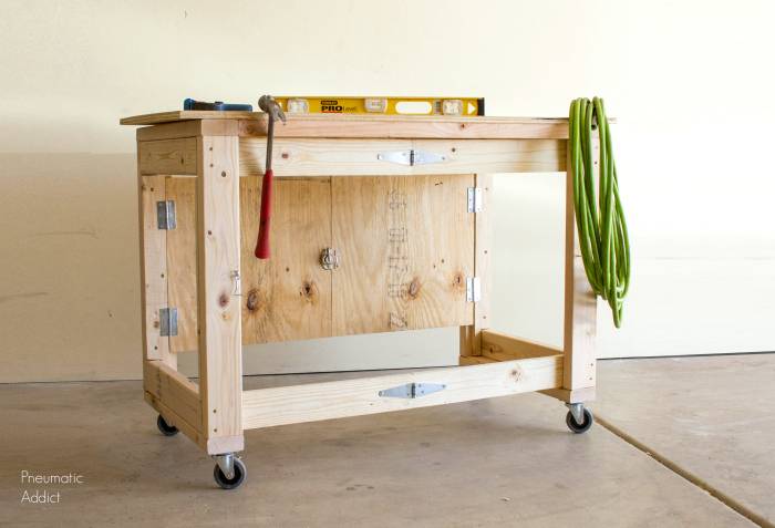 Foldable Workbench in garage workshop