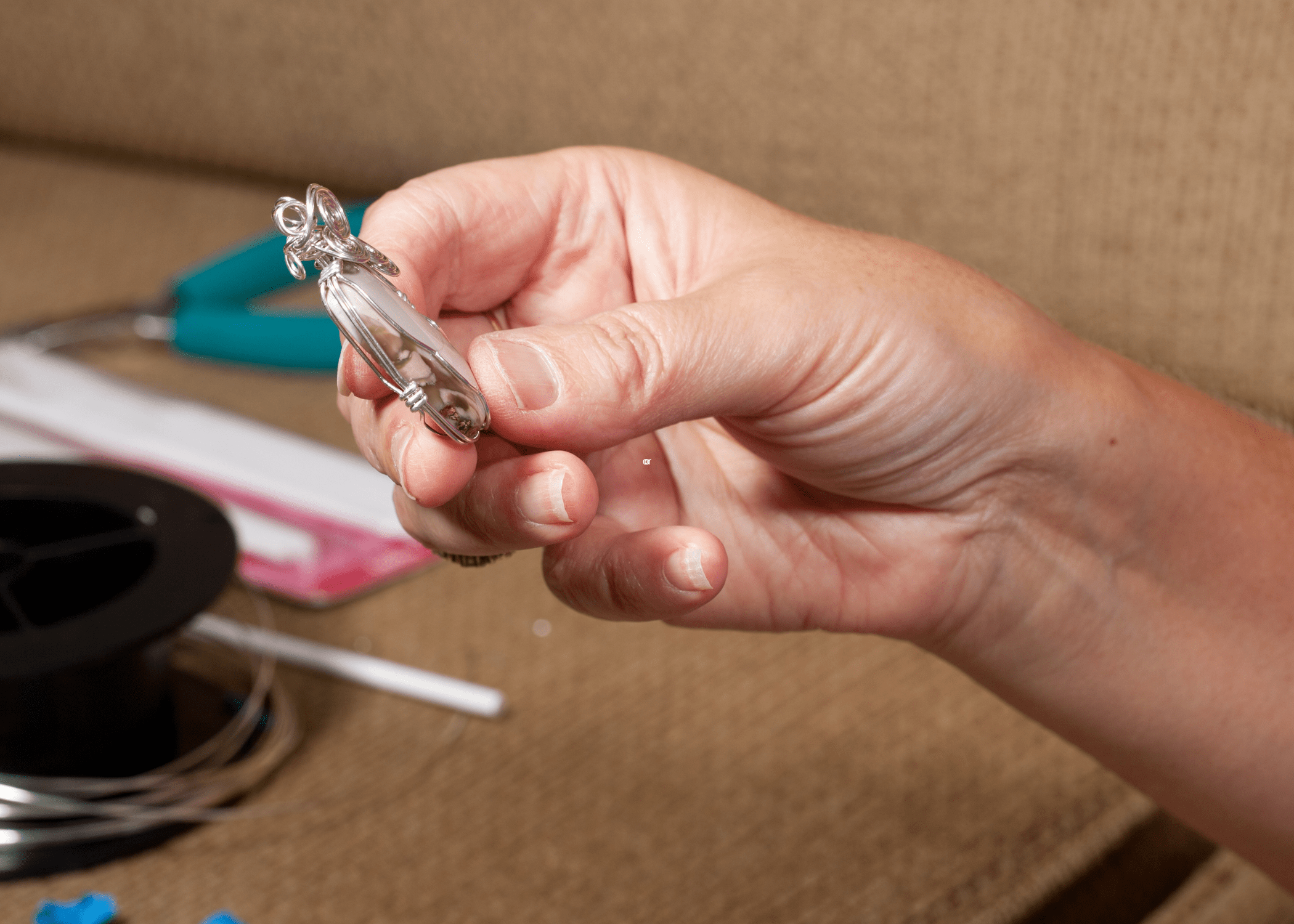 making wire wrapped stone jewelry