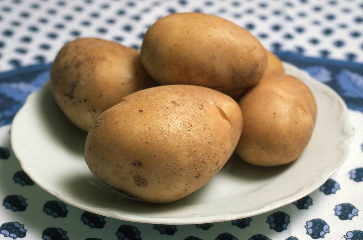 Potatoes on a plate.