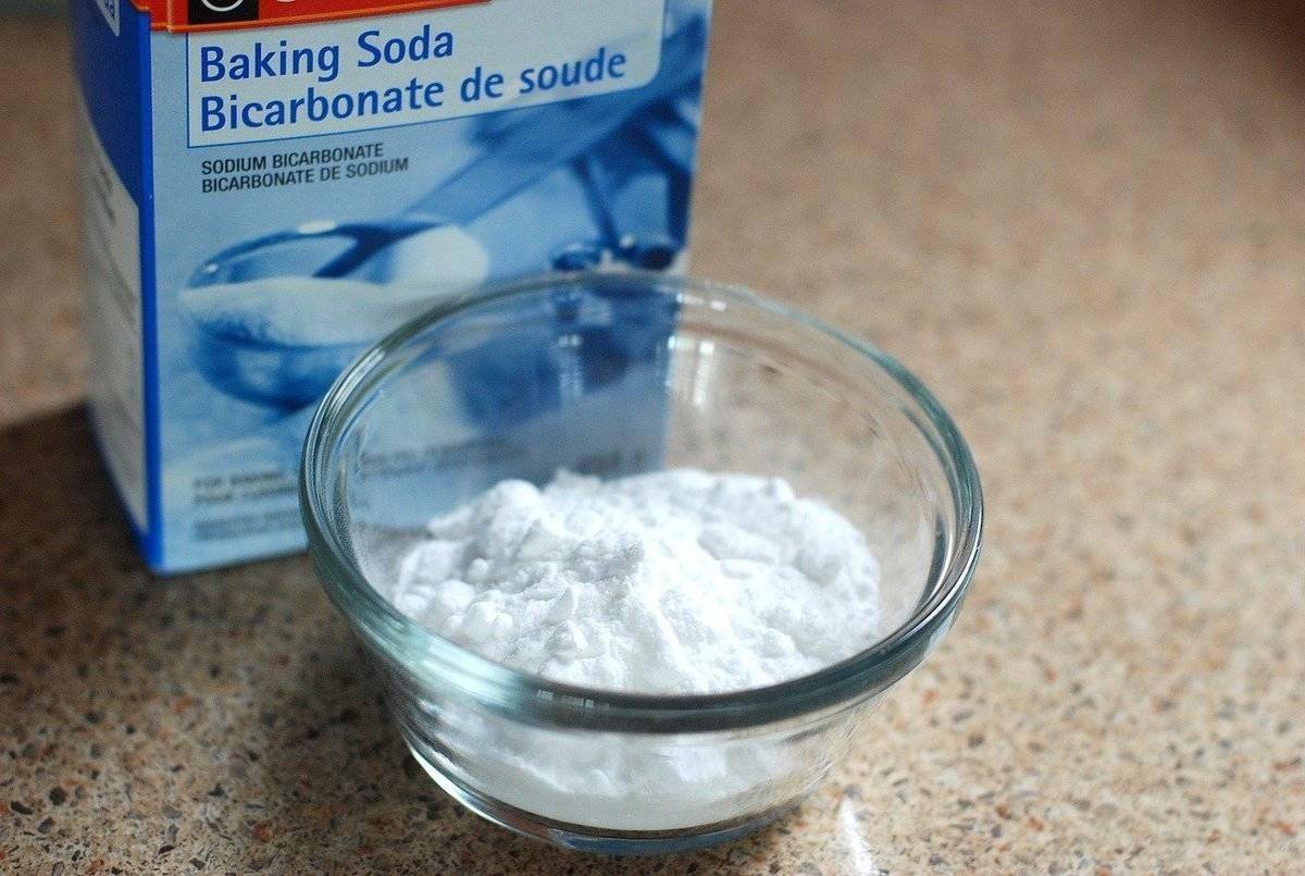 Baking soda in a glass dish.