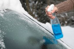 5 Quickest Ways to Clear and Defrost Your Windshield